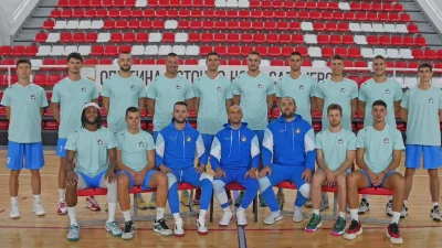 Kenton Stil novo pojačanje Slavije