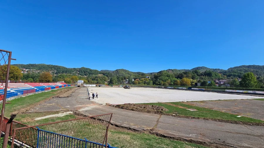 Nastavak radova na stadionu „Radolinka“ u Tesliću, Druga liga , grupa  Zapad