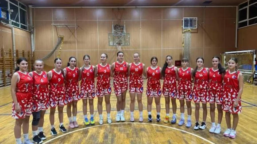 Vratila se Vlasenica