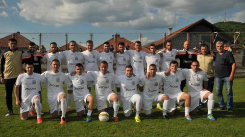Nova-stara lica na treninzima Famosa, Druga liga RS – Istok