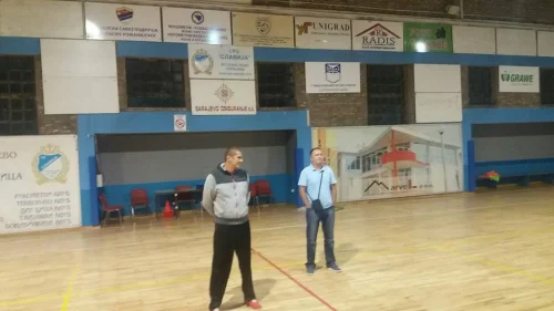 Slaviji primarni cilj opstanak, Prva liga RS