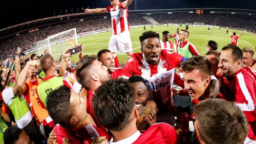 Donald pakuje kofere, Superliga Srbije
