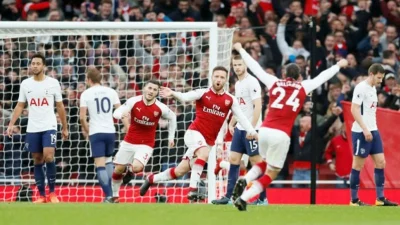 Arsenal porazio Totenhem, Engleska: Premier League