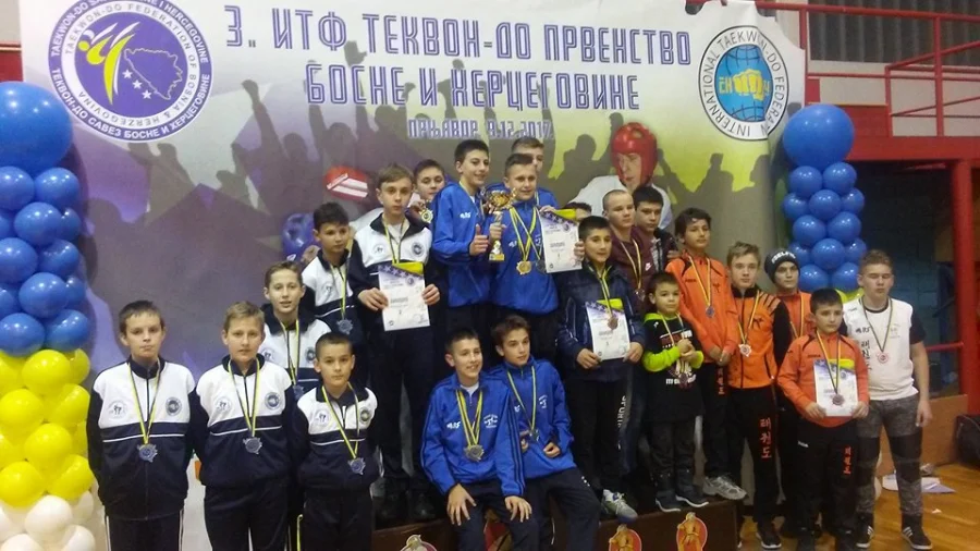 Šekovićki taekwondoisti osvojili  24 medalje na Državnom prvenstvu