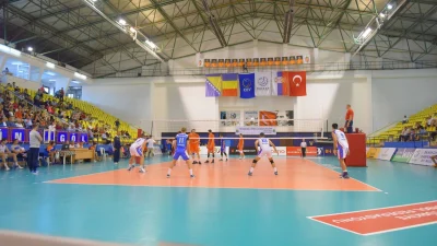 Modriči napraviti zamku, Premijer liga BiH