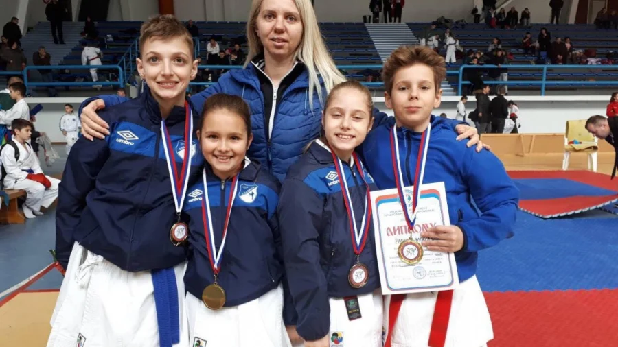 Pet medalja za karatiste Slavije na Regionalnom takmičenju