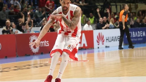 EL: Blijeda Zvezda pala u Atini